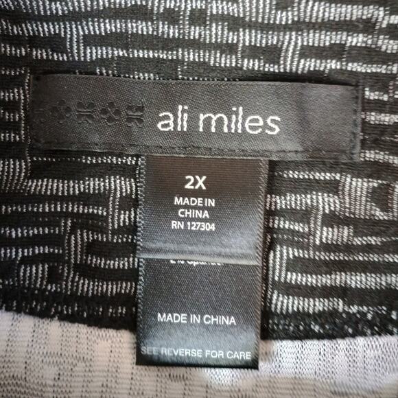 Ali Miles 2X Wire Collar Black White Textured Swing Jacket Red Button Detail - Picture 3 of 10